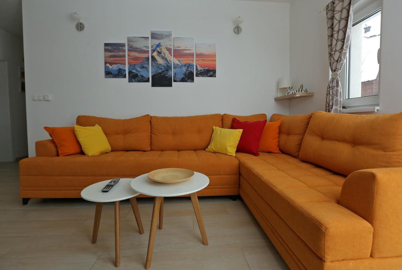 Nest Apartment Яхорина Экстерьер фото