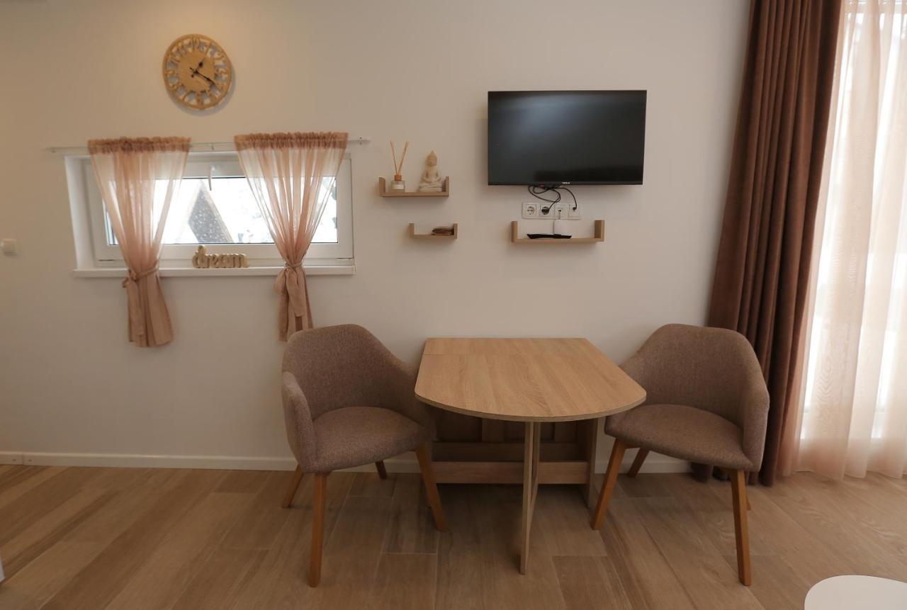 Nest Apartment Яхорина Экстерьер фото