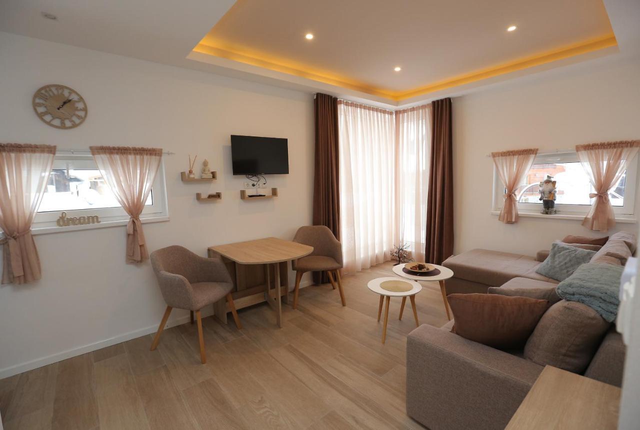 Nest Apartment Яхорина Экстерьер фото